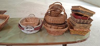 Cestini per confezioni natalizie o per regali.