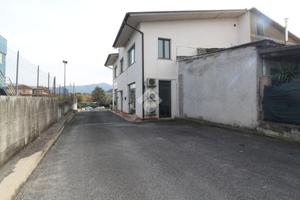 MONOLOCALE A POGGIO MOIANO