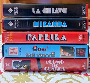 5 Videocassette di Tinto Brass