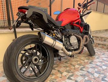 Special Titanium Roadsitalia Ducati Monster 821