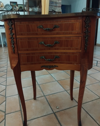 Tavolino in stile h 75