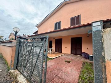Colle romito: appartamento con giardino