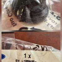 Gommini antivibraz. coperchio carter motore Ford