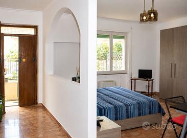 REBIBBIA MONOLOCALE ARREDATO Con GIARDINO - BALCON