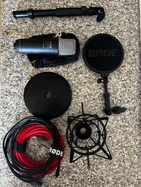 RØDE NT1 5th Generation USB/XLR + Mount + Asta