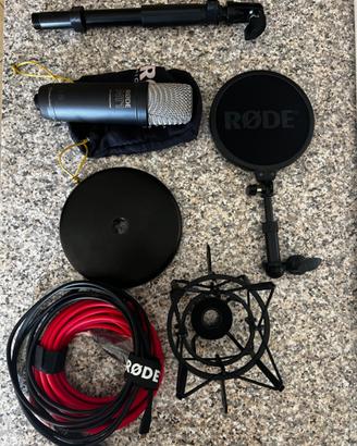 RØDE NT1 5th Generation USB/XLR + Mount + Asta