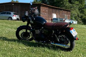 Triumph T100 Black