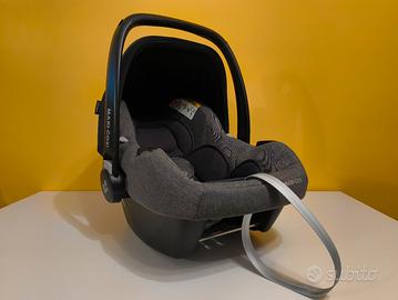 Seggiolino auto neonato  i-Size 0-12 Maxi-Cosi