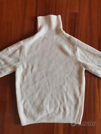 Maglione bianco a collo alto