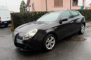 ALFA ROMEO Giulietta 1.4 GPL benzina Neopatentati