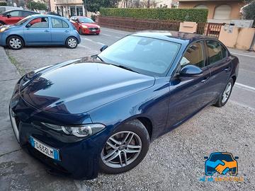 Alfa Romeo Giulia Berlina Giulia 2.2 t Business La