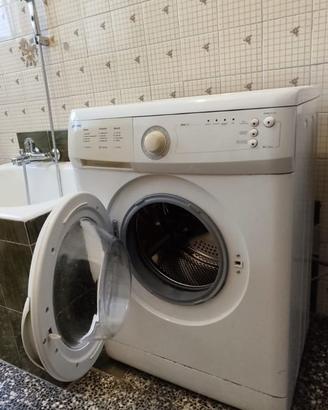 Lavatrice SMEG SWM|65