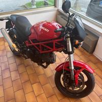 Ducati Monster 695
