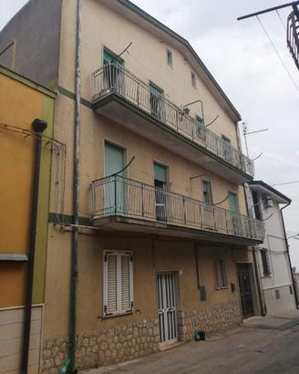 Ampia casa indipendente su 3 livelli