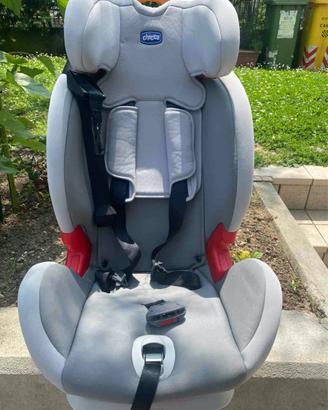 Seggiolino auto Chicco YOUniverse FIX 9-36 Kg.