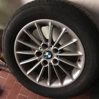 Ruota in lega completa per BMW. Entra e leggi.