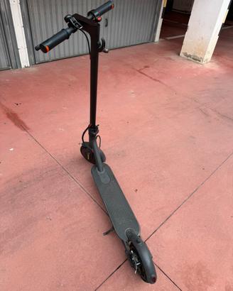 Monopattino elettrico xiaomi pro