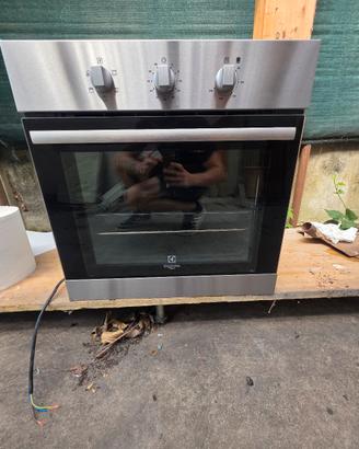 Forno da incasso Electrolux INOX -pari al nuovo-