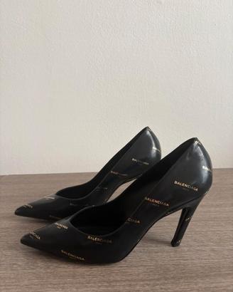 Scarpe donna décolleté Balenciaga nere. Come nuove