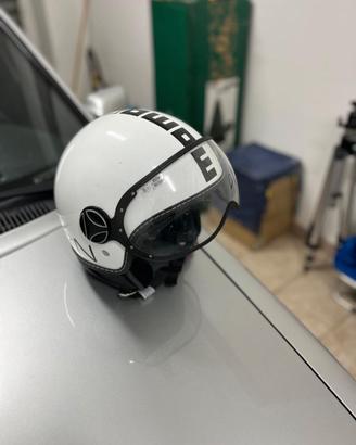 Casco Momo design