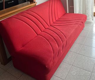  2 DIVANI 4 POSTI CON CONTENITORE 