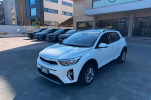 KIA STONIC 1.0 MHEV 100CV URBAN 2023 ACCESSORIATA