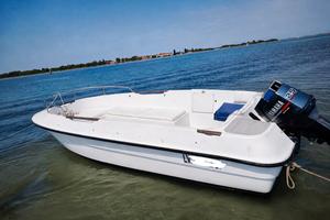 Barca Open con motore Yamaha J25 