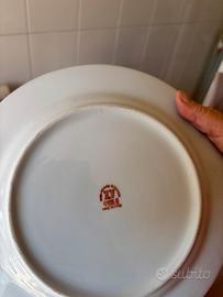 Piatto in porcellana da collezione dipinti a mano