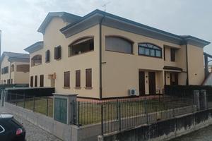 Bell'app.to trilocale ad Arceto arredato/autonomo