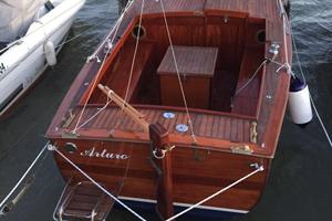 Gozzo Archetti a vela, motore entrobordo 20hp