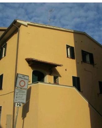 Centrale a pochi passi dal mare