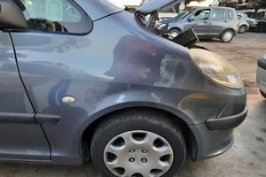 PEUGEOT 1007 ANNO 2005 - PARAFANGO DESTRO