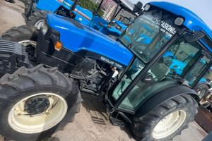 TRATTORE NEW HOLLAND TN95F