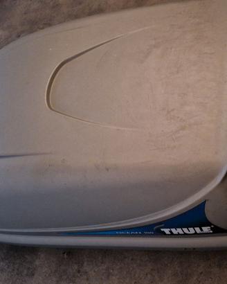 Box portaoggetti auto marca Thule