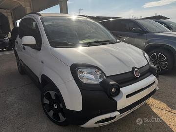 Fiat Panda Pandina 1.0 FireFly 65 CV Hybrid Cross 