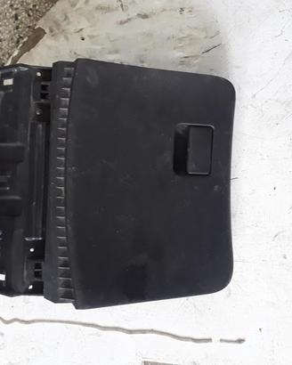 VANO PORTAOGGETTI NISSAN Juke 1° Serie 685201kp0a