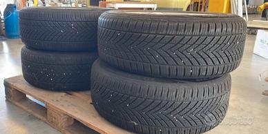 n.4 ruote con cerchio