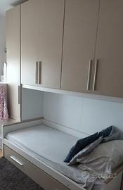 CAMERETTA-CREDENZA,  PREZZO TRATTABILE 