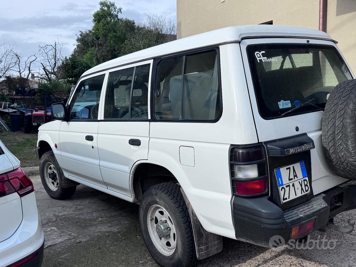 MITSUBISHI Pajero ('82-'00)