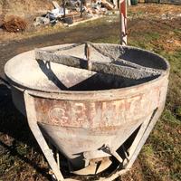 Benna autocaricante - calcestruzzo