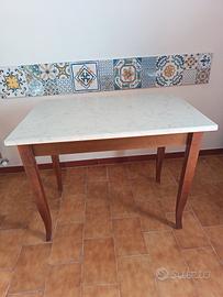 Tavolo cucina allungabile 