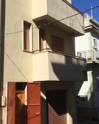 Casa indipendente luminosa Genzano di Lucania (PZ)