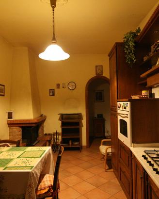 TT100 - Casa singola terratetto con due appartamen