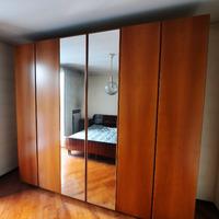 armadio 6 ante in legno con specchio
