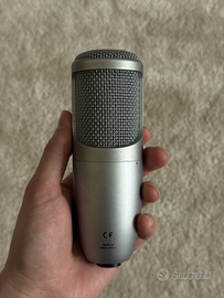 Microfono AKG perception 100