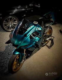 Yamaha R1