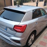 Audi Q2 Business Advance S Tronic