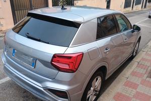 Audi Q2 Business Advance S Tronic