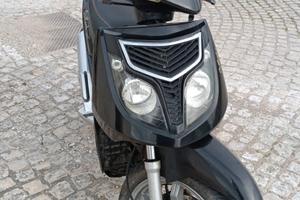 Scooter 125 Keeway Outlook