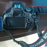 Canon EOS 600D + obbiettivo 18-55 350